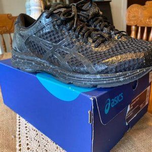 Size 11- ASICS GEL-Noosa Tri 11 Paint Splatter Womens - Black